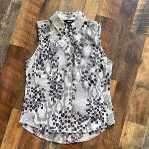 NEW 🛍️ XS Express Women's Sleeveless Snake Print Top brown cream